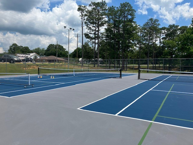 Tennis/Pickleball Courts